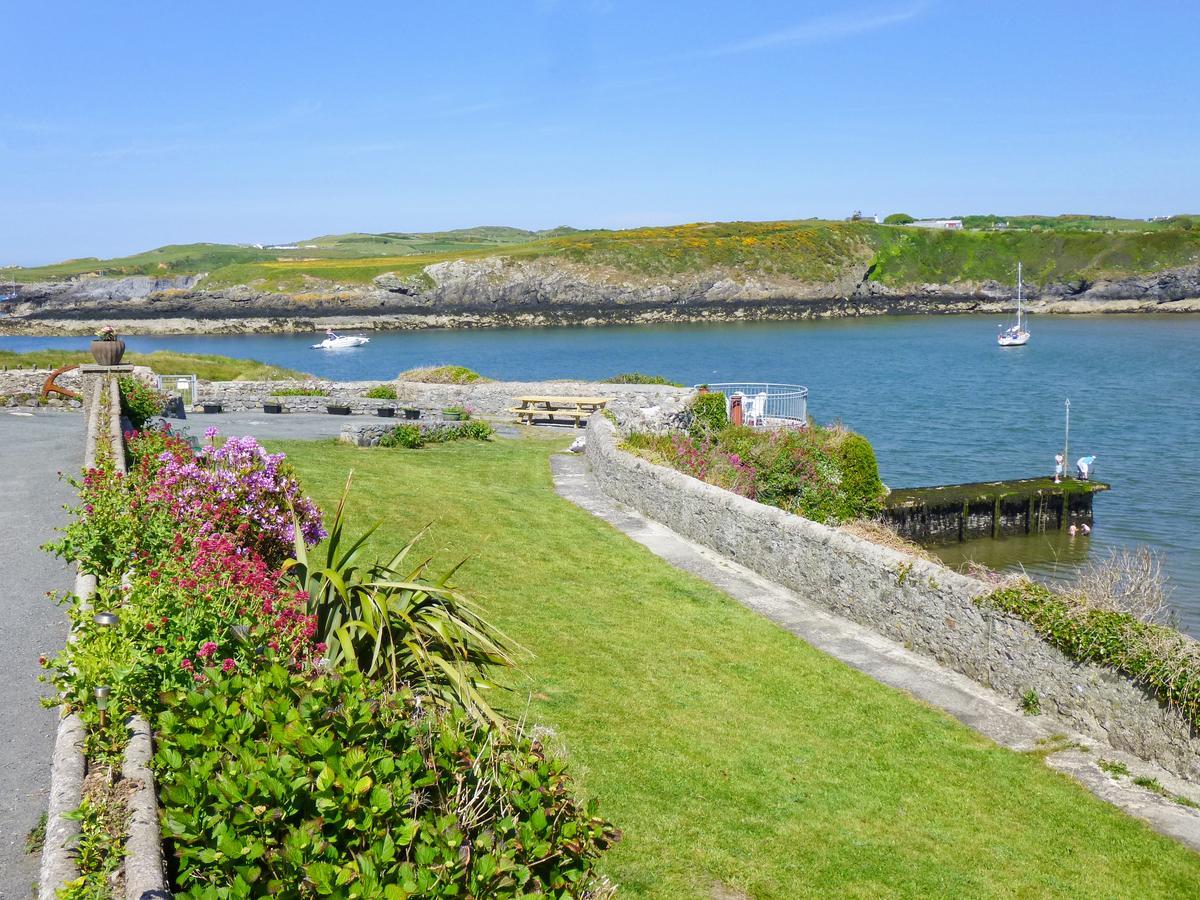 Angorfa Villa Cemaes Bay Eksteriør billede